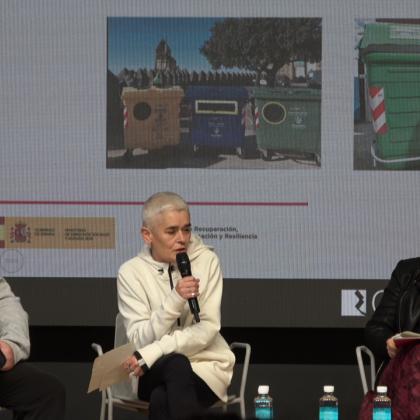 Fotografía de ponentes en la jornada de participación